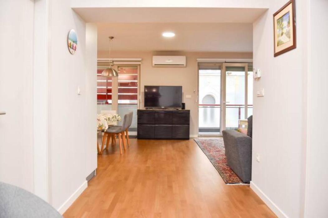 2Bdr Apt With Cathedral View - Excellent Location Apartment Sarajevo Luaran gambar